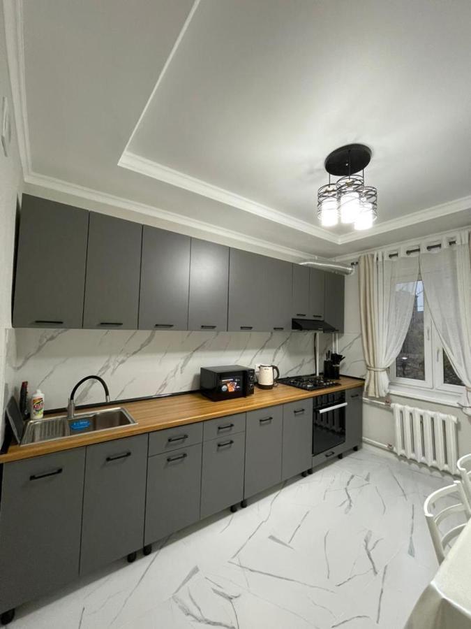 Apartment In Street Toktogula 77 Biskek Kültér fotó